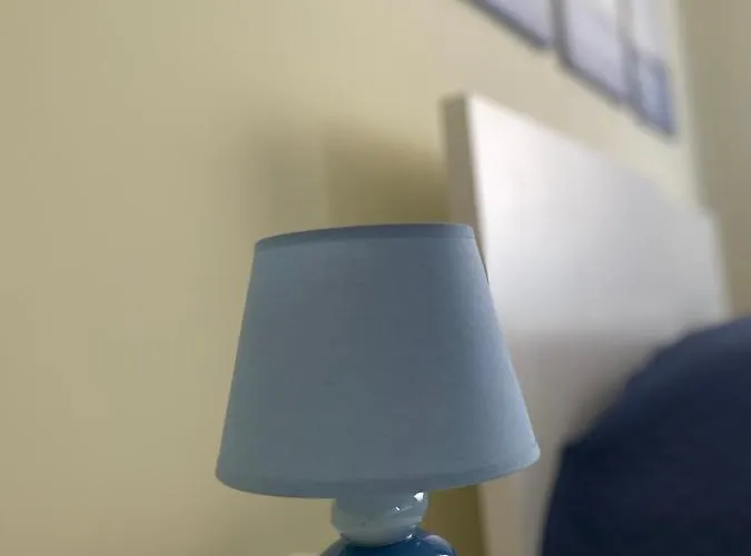 아파트 Tra Il Nero E Il Blu - *